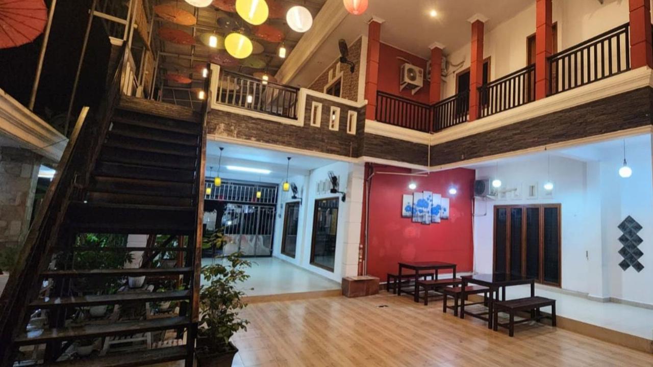Permata Homestay Kotamobagu Mitra Reddoorz Exterior photo